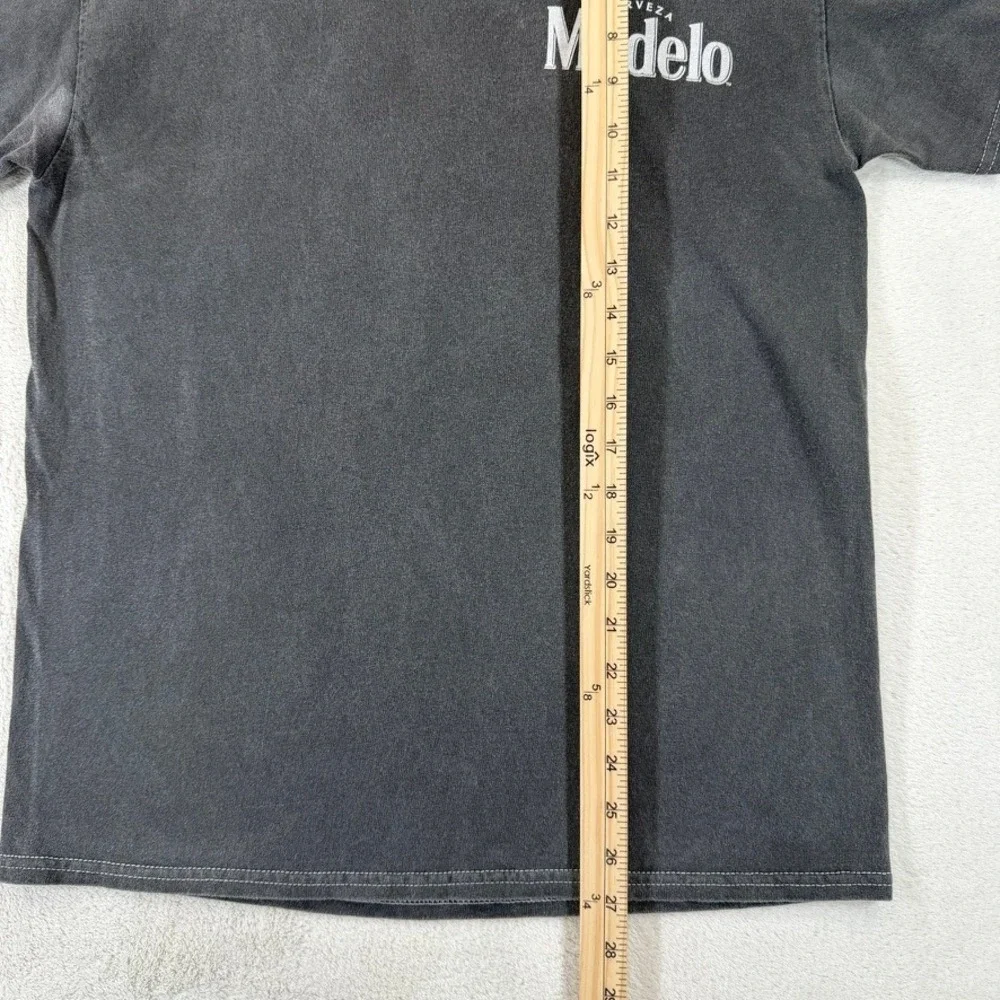 Modelo Cerveza Graphic T-Shirt Mens Medium Washed Black Short Sleeve Cotton Tee